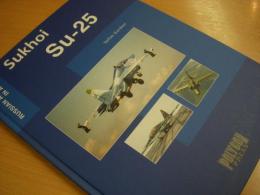洋書　Russian aircraft in Action: Sukhoi Su-25