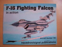 洋書　F-16 Falcon in action　№196
