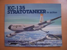 洋書　KC-135 Stratotanker in action 