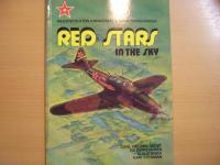 洋書　Neuvostoliiton ilmavoimat II maailmansodassa: Red stars in the sky: 　Vol.1 / Vol.2 / Vol.3　3冊セット