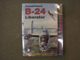 洋書 AMERICAN BOMBER AIRCRAFT Vol.1 : Consolidated B-24 Liberator