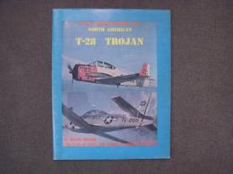 洋書　Naval Fighters Series No 5: North American T-28 TROJAN