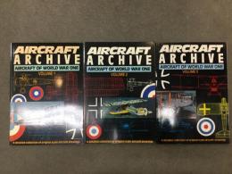 洋書  Aircraft of World War One  Vol.1、2、3　3冊セット
