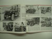 洋書　LA JEEP: Un défi au temps