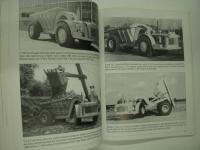 洋書 Euclid : Earthmoving Equipment 1924-1968
