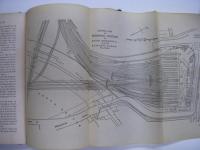 洋書　Passenger Terminals and Trains