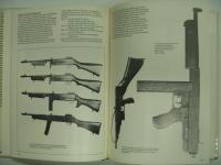 洋書　Small Arms in Profile: Vol. 1