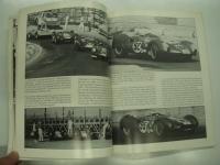 洋書　Shelby American Guide: Revised Second Edition: A Comprehensive Developmental and Technical History of All the cars from Shelby American 1962-1970