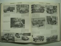 洋書　Illustrated History of Ford 1903 - 1970