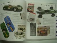 洋書　The Lotus Book Collectables: The Complete Collection of Lotus Memorabilia