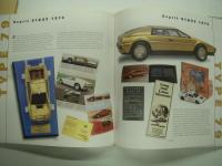 洋書　The Lotus Book Collectables: The Complete Collection of Lotus Memorabilia
