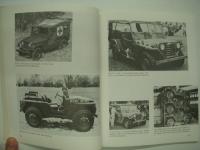 洋書　Illustrated Jeep Buyer's Guide: The World's Workhorse, Military to Civilian