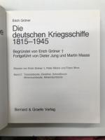 洋書　Die deutschen Kriegsschiffe 1815-1945: Band1 Panzerschiffe, Linienschiffe, Schlachtschiffe, Flugzeugträger, Kreuzer, Kanonenboote / Band2 Torpedoboote, Zerstörer, Schnellboote, Minensuchboote, Minenräumboote　2冊セット