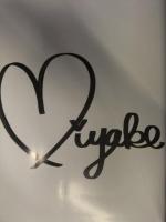 直筆サイン入 三宅智子 1st写真集 「三宅智子を召しあがれ！」 初版 帯付き フードファイター 大食いヴィーナス エステ三宅