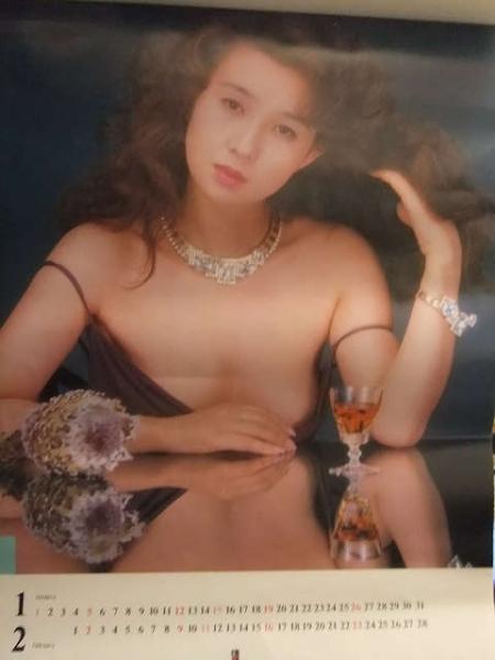 秋吉久美子 1986年サントリーカレンダー 撮影野村誠一 Yahoo!オークション - 1986年 秋吉久美子 サントリー カレンダー