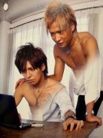 二人の直筆サイン入り　佐藤歩・田中大地　「妄想男子」　初版　生写真2種4枚付き　撮影 浅野誠司　men's egg モデル