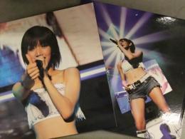 後藤真希 コンサートツアー2004年Spring～真金色に塗っちゃえ！～ 27センチ四方カードスタイルポスター＋写真集セット