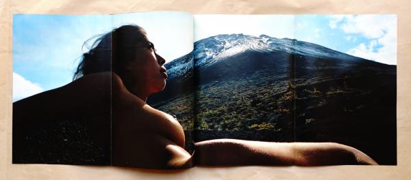 篠山紀信と28人のおんなたち(撮影 : 篠山紀信 ; ディレクター