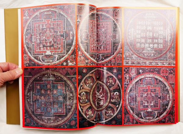 チベット密教壁画(写真 : 井上隆雄 ; 装幀構成 : 横尾忠則 ; 序 : 長尾 チベット密教壁画(写真 : 井上隆雄 ; 装幀構成 : 横尾忠則 ; 序 : 長尾