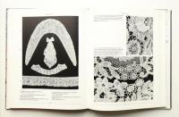 Lace : A guide to identification of old lace types and techniques