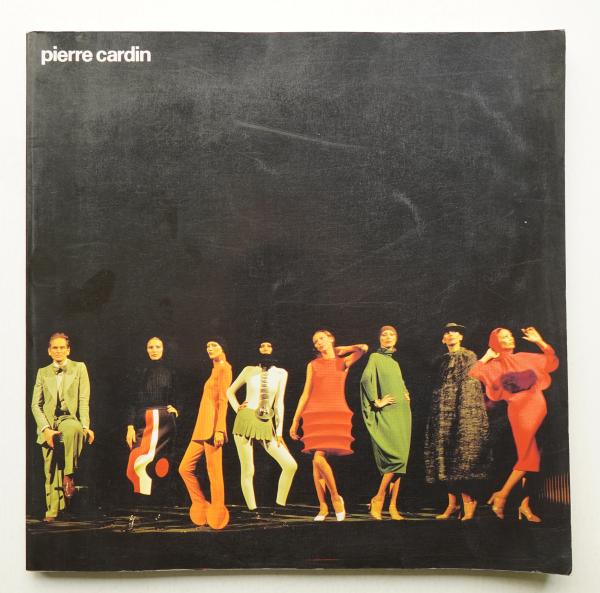 Pierre Cardin ピエール・カルダン30年の軌跡 独創の世界 パージナ 古本、中古本、古書籍の通販は「日本の古本屋」  日本の古本屋