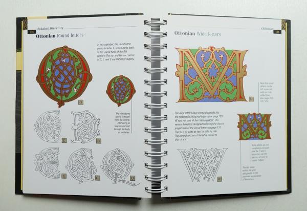 Amazon.co.jp: The Bible of Illuminated Letters: A treasury