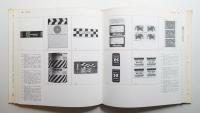 label design: 1000 illustrations chosen and introduced by Claude Humbert