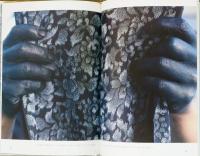 日本の藍　染織の美と伝統