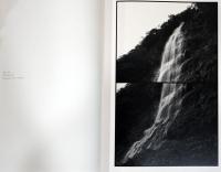 山本糾　落下する水　Falling Water