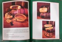 (英文)美しいウッドジュエリーのアート　作り方と24人の作家【The Art of Making Fine Wood Jewelry】