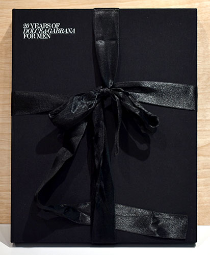 DOLCE&GABBANA 20 YEARS ドルチェ&ガッバーナ　写真集　洋書 DOLCE&GABBANA 20 YEARS ドルチェ&ガッバーナ 写真集 洋書