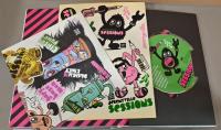 (英文)ジェレミーヴィルのコラボレーション300【Jeremyville SESSIONS : An Inside Look at Collaborations with over 300 International Artists and Companies】