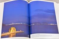 (英文)直島・豊島・犬島　アートと建築が共存する場所【Insular Insight: Where Art and Architecture Conspire with Nature: Naoshima Teshima Inujima : Where 】