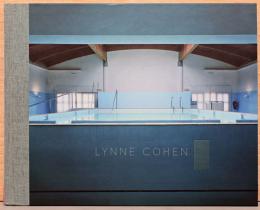 (英文)リン・コーエン写真展【Lynne Cohen】