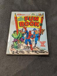 Stan Lee presents THE MIGHTY MARVEL FUNBOOK 【アメコミ】【原書トレードペーパーバック】
