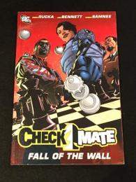 CHECKMATE : FALL OF THE WALL 【アメコミ】【原書トレードペーパーバック】