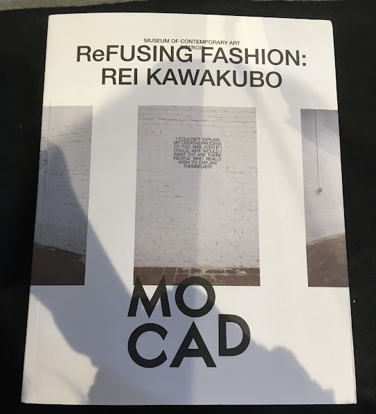 Refusing Fashion: Rei Kawakubo(川久保玲) / 古本、中古本、古書籍の