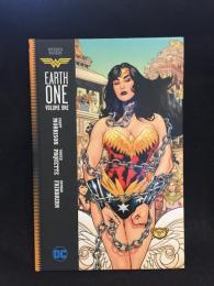 Wonder Woman: Earth One, Volume 1　【アメコミ】【原書ハードカバー】