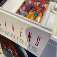 Aliens Omnibus, Vol. 1 【アメコミ】【原書ペーパーバック】