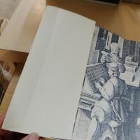 美しい書物の話 : 中世の彩飾写本からウィリアム・モリスまで