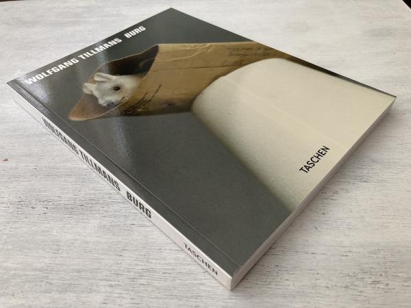 Wolfgang Tillmans/Burg/truth study center(Wolfgang Tillmans