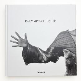 ISSEY MIYAKE 三宅一生