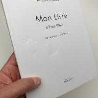 Mon livre d'Yves Klein: traduction-couleurs