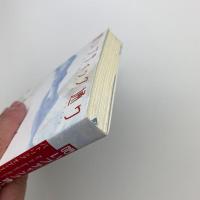 暗いブティック通り
