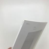 Right Angle: white next to white