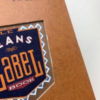 LE JEANS LABEL BOOK