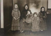 Augustus F. Sherman: Ellis Island Portraits 1905-1920
