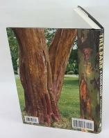 Tree Bark　A Color Guide