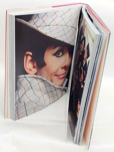 The Best Of Audrey オードリー ヘプバーン写真集 伝説的な美の肖像 テレンス ペッパー 富原まさ江 翻訳 古本 中古本 古書籍の通販は 日本の古本屋 日本の古本屋 The Best Of Audrey オードリー ヘプバーン写真集 伝説的な美の肖像 テレンス ペッパー 富原まさ江 翻訳 古本 中古本 古書籍の通販は 日本の古本屋 日本の古本屋