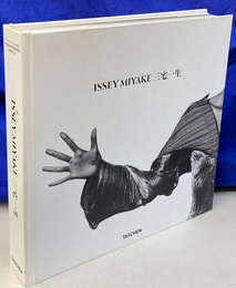 ＩＳＳＥＹ　ＭＩＹＡＫＥ　三宅一生